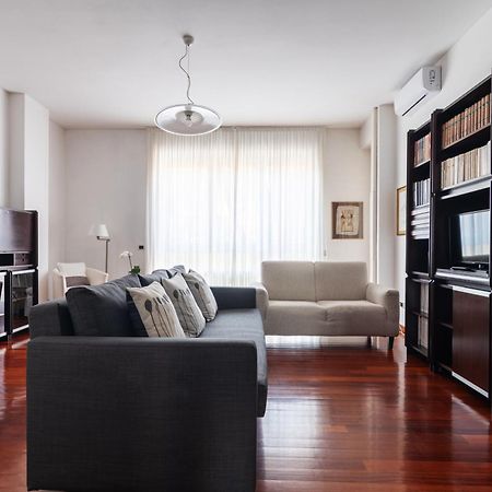 Apartamento Il Bilocale Con Terrazzo Dei Marchesi Milán Exterior foto